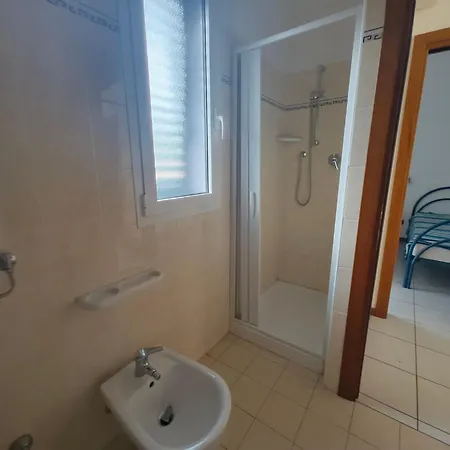 Cozy Flat Near Center Rosolina Mare
